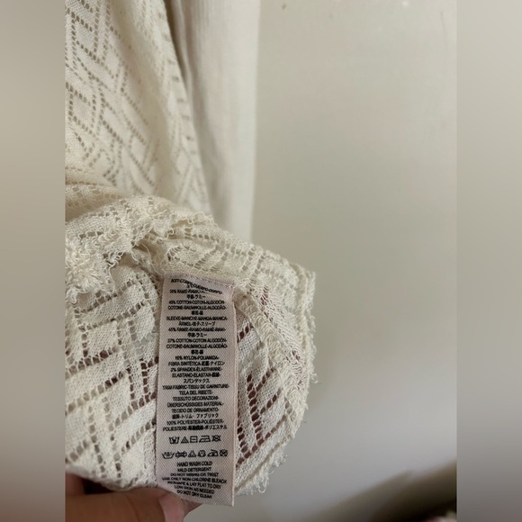 Free people Embellished chest front Long sleeve Keyhole back open knit Size M - Picture 7 of 10